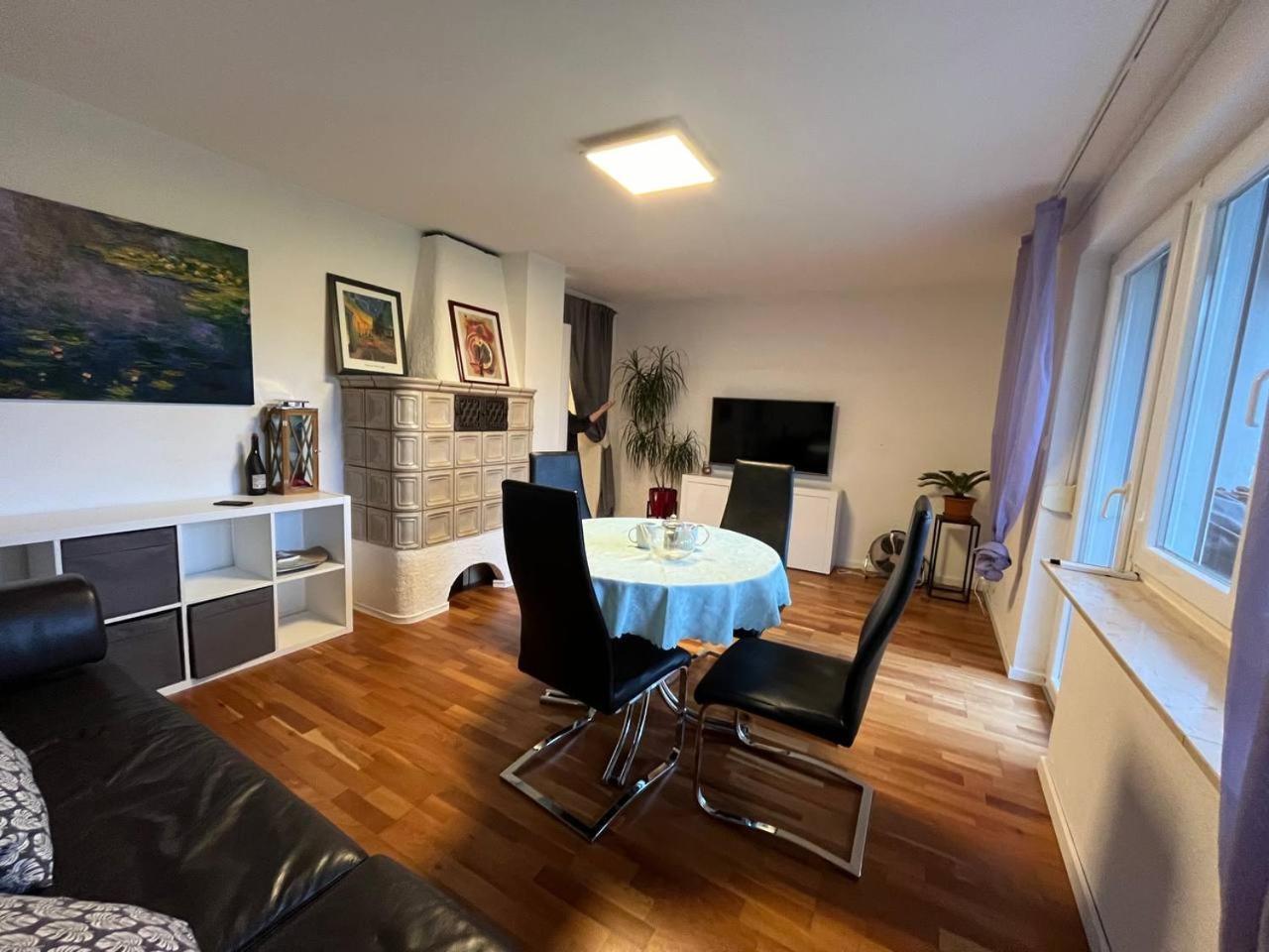 Gemuetliche 3 Zimmer Wohnung Mit Grosszuegiger Terrasse Im Gruenen Ройтлінген Екстер'єр фото